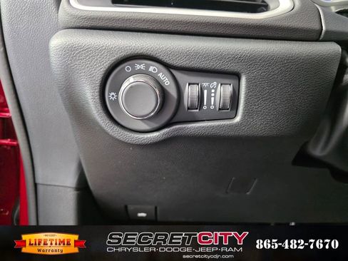 New 2026 Chrysler Voyager LX image 14