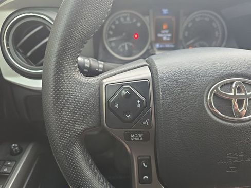 Used 2020 Toyota Tacoma SR5 w/ Technology Package image 19