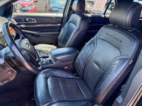 Used 2017 Ford Explorer Platinum AWD/4WD image 14