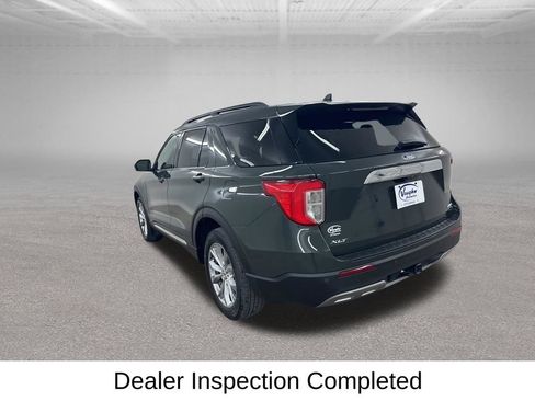 Used 2024 Ford Explorer XLT w/ Equipment Group 202A AWD/4WD image 9