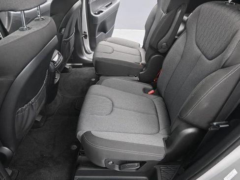 Used 2022 Hyundai Palisade SEL FWD image 23