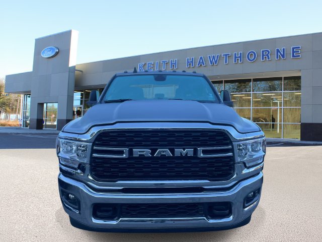 Used 2024 RAM 3500 Big Horn AWD/4WD image 2