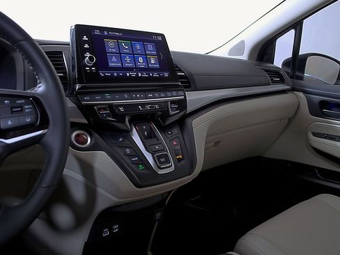 Used 2025 Honda Odyssey EX-L image 29