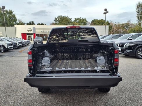 New 2026 Nissan Frontier S image 9