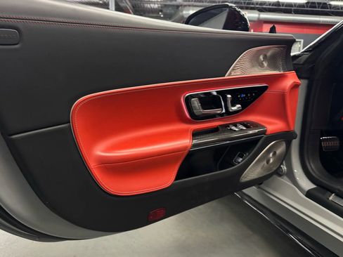 Used 2022 Mercedes-Benz SL 63 AMG 4MATIC image 24