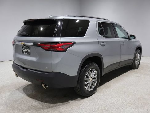 Used 2023 Chevrolet Traverse LT AWD/4WD image 2