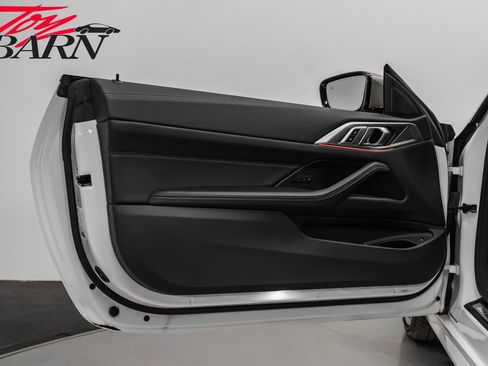 Used 2021 BMW M440i Convertible w/ Premium Package image 27