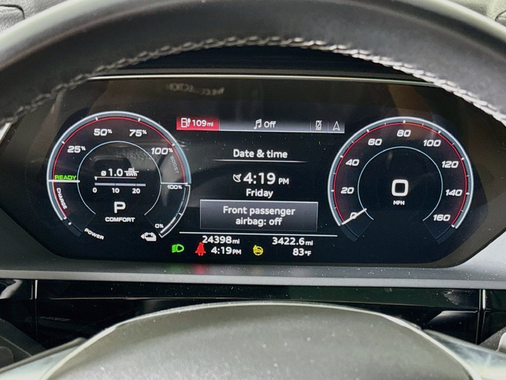 Certified 2024 Audi Q8 e-tron Premium Plus w/ Premium Plus Package AWD/4WD image 11