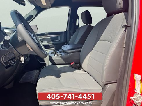Used 2024 RAM 1500 Warlock RWD image 12