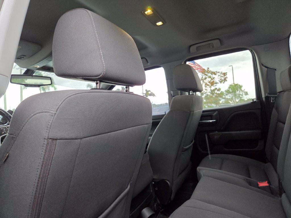 Used 2018 GMC Sierra 2500 SLE w/ HD SLE Preferred Plus Package AWD/4WD image 23