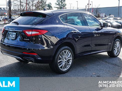 Used 2018 Maserati Levante GranLusso image 6