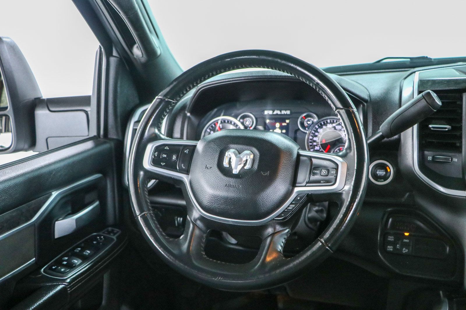 Used 2024 RAM 2500 Big Horn w/ Off Road Package AWD/4WD image 13