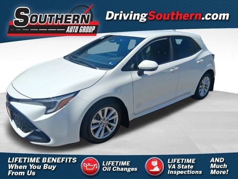Used 2023 Toyota Corolla SE FWD image 1