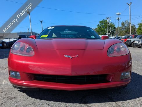 Used 2005 Chevrolet Corvette Coupe w/ Preferred Equipment Group RWD image 5