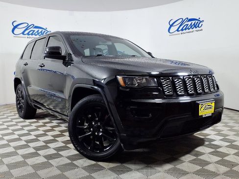 Used 2021 Jeep Grand Cherokee Laredo X RWD image 1