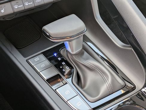 New 2026 Hyundai Elantra SEL Sport image 13