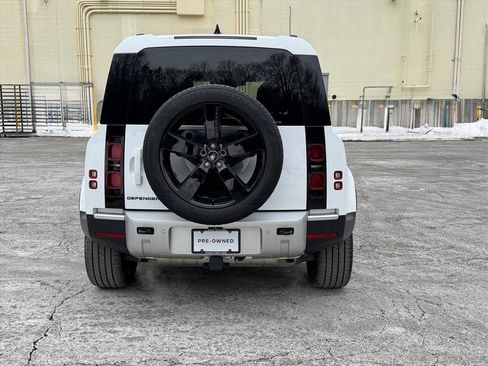 Used 2024 Land Rover Defender 110 S image 3