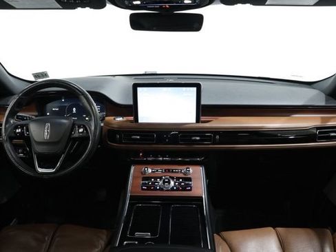 Used 2023 Lincoln Aviator Reserve w/ Equipment Group 201A AWD/4WD image 15