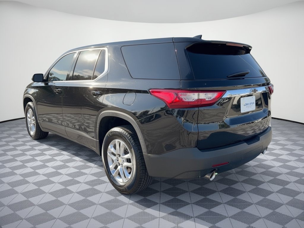 Used 2018 Chevrolet Traverse LS FWD image 3