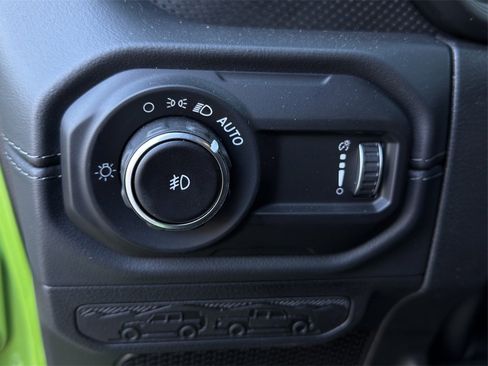 New 2025 Jeep Wrangler Unlimited Rubicon image 18