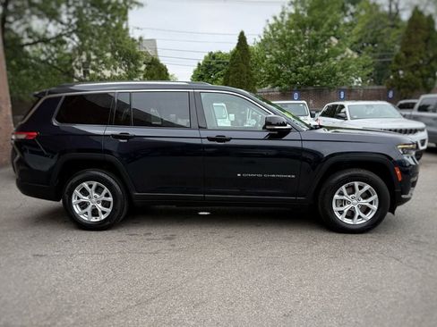 Used 2023 Jeep Grand Cherokee L Limited w/ Luxury Tech Group II AWD/4WD image 4