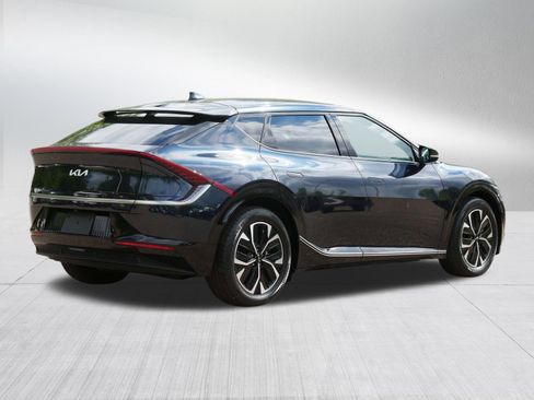 Certified 2023 Kia EV6 Wind AWD/4WD image 7
