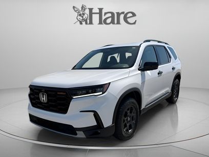 Used 2025 Honda Pilot TrailSport
