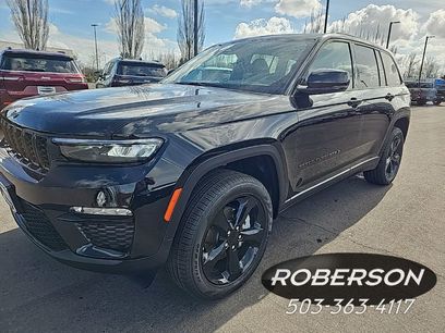 Used 2025 Jeep Grand Cherokee Limited w/ Black Appearance Package