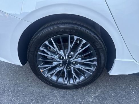 Used 2023 Kia Forte GT-Line w/ GT-Line Premium Package image 28