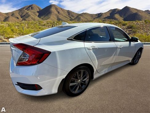 Used 2019 Honda Civic EX-L image 4