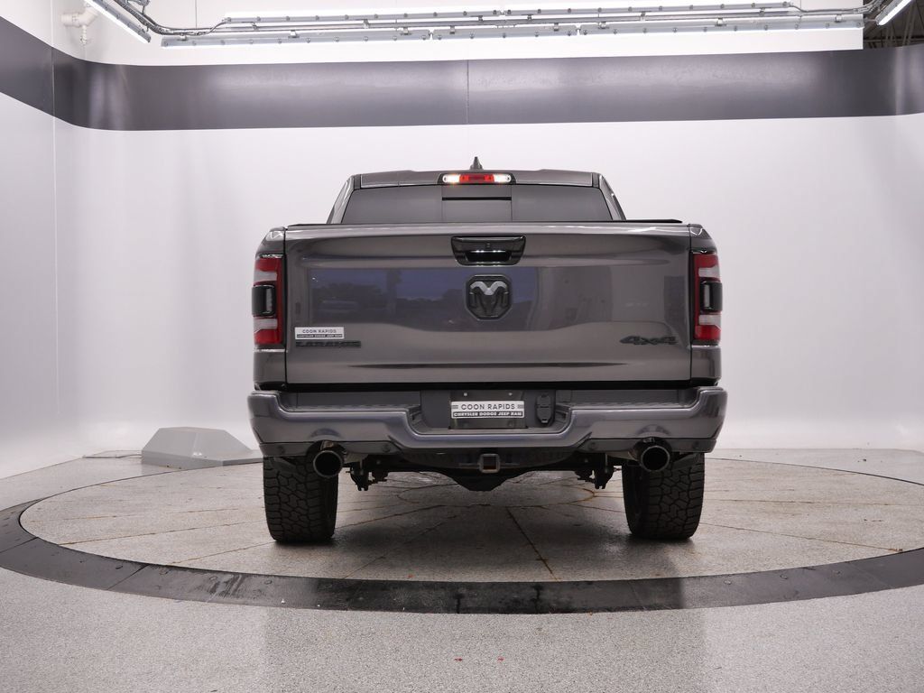 Used 2024 RAM 1500 Laramie AWD/4WD image 4