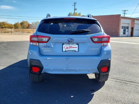 Used 2022 Subaru Crosstrek 2.0i Premium image 4