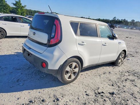Used 2017 Kia Soul FWD image 3