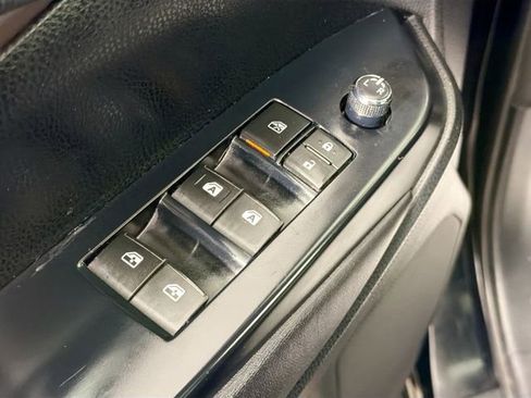 Used 2016 Toyota Highlander XLE AWD/4WD image 18