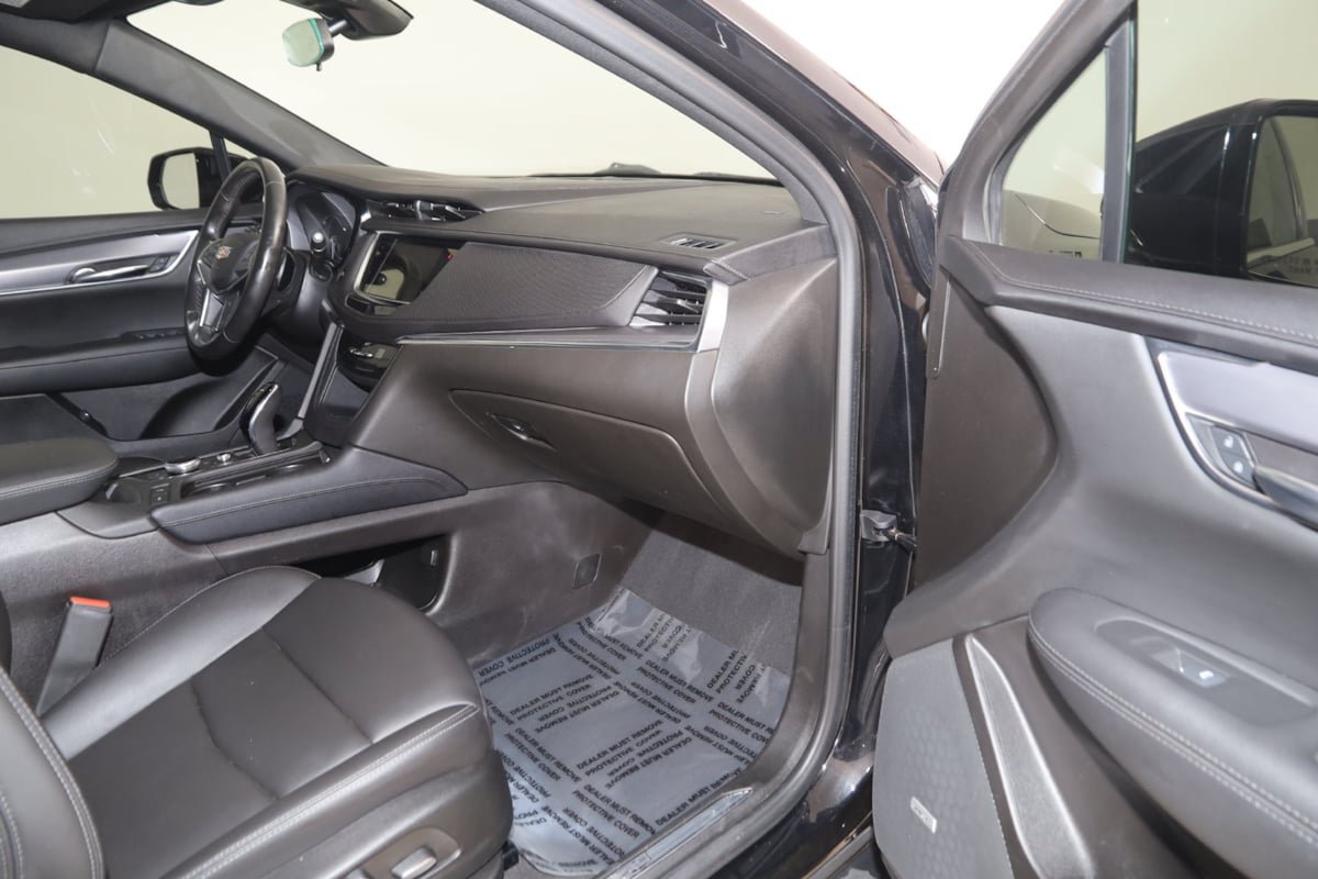 Used 2022 Cadillac XT5 Luxury FWD image 37