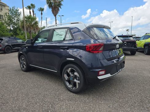 New 2026 Hyundai Venue SEL FWD image 4