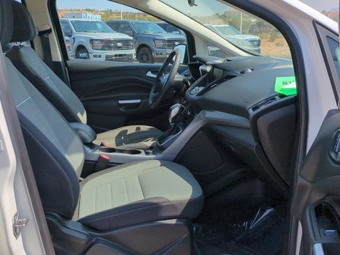Used 2015 Ford C-MAX SE w/ Equipment Group 203A FWD image 29