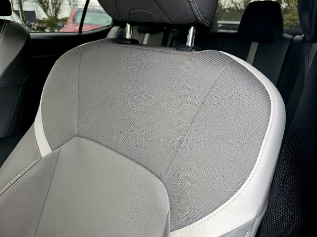 Used 2025 Toyota Camry SE FWD image 20