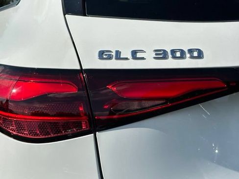 New 2027 Mercedes-Benz GLC 300 4MATIC image 11