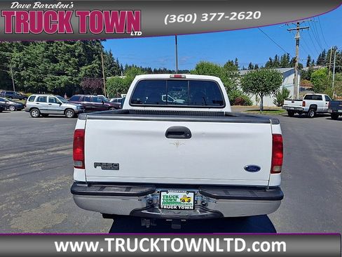 Used 2001 Ford F250 Lariat image 4