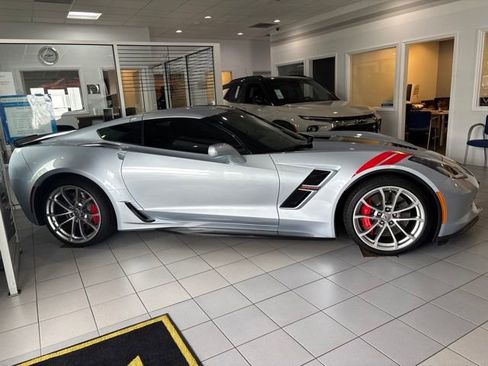 Used 2017 Chevrolet Corvette Grand Sport RWD image 19