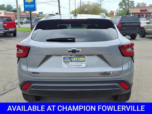 Used 2024 Chevrolet Trax RS w/ Driver Confidence Package FWD image 6