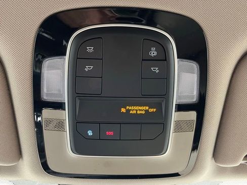 Used 2022 Hyundai Santa Fe SEL w/ Convenience Package FWD image 13