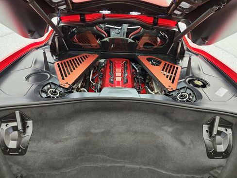 Used 2024 Chevrolet Corvette Stingray Coupe RWD image 20