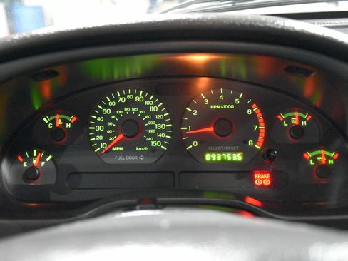 Used 2002 Ford Mustang GT image 36