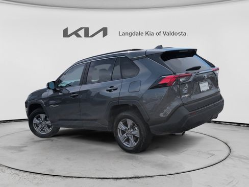 Used 2023 Toyota RAV4 XLE w/ Convenience Package FWD image 9