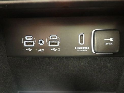 Used 2022 Jeep Grand Cherokee L Limited AWD/4WD image 32