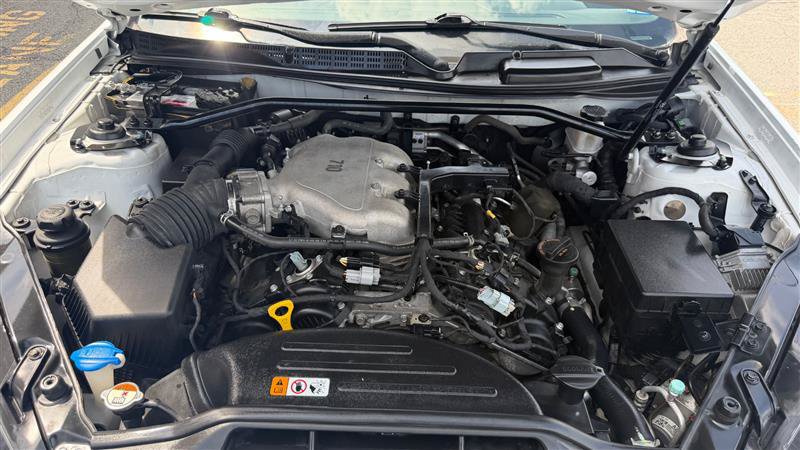 Used 2015 Hyundai Genesis 3.8 RWD image 8