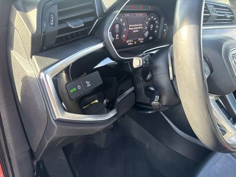 Used 2023 Audi Q3 2.0T Premium image 28