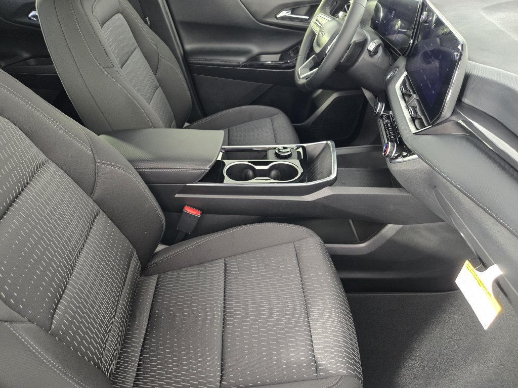 New 2027 Chevrolet Equinox LT w/ Midnight Edition FWD image 16